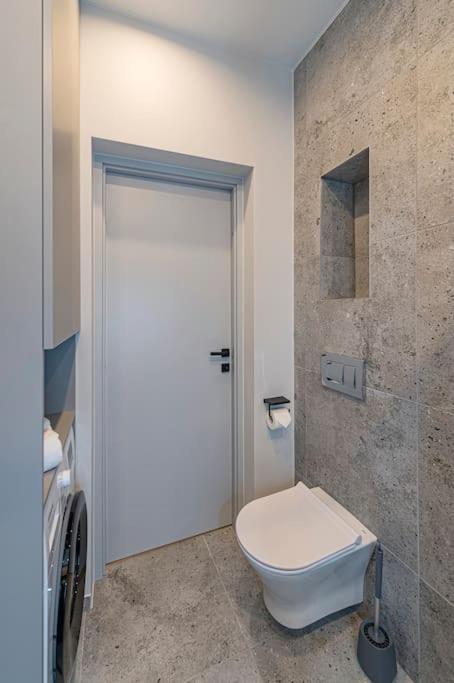 Lovely 1Bd Central Apartment By Hostlovers Kaunas Luaran gambar