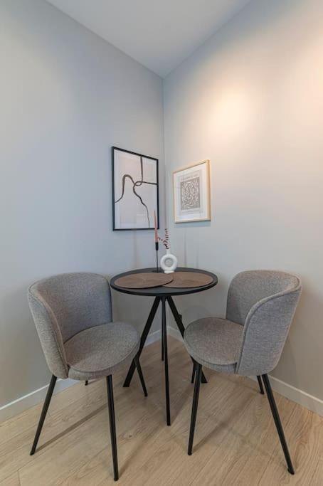 Lovely 1Bd Central Apartment By Hostlovers Kaunas Luaran gambar